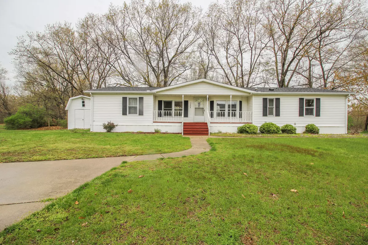 Three Rivers, MI 49093,1244 Shiawassee River Road