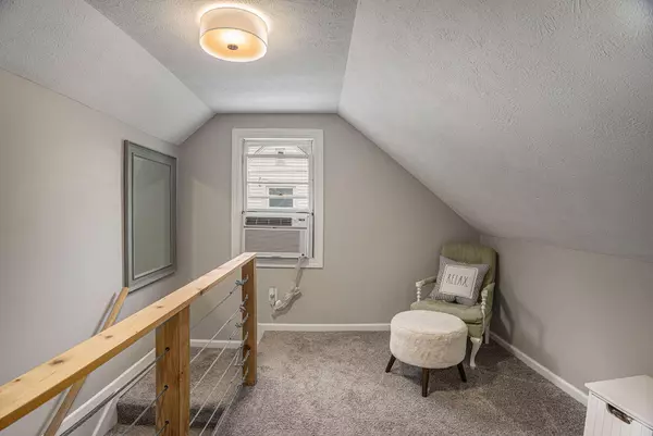 320 Rosemary SE Street Grand Rapids, MI 49507