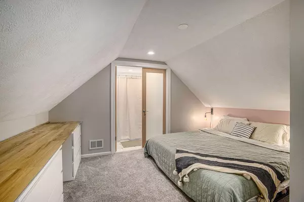 320 Rosemary SE Street Grand Rapids, MI 49507