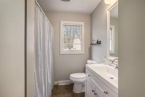 320 Rosemary SE Street Grand Rapids, MI 49507