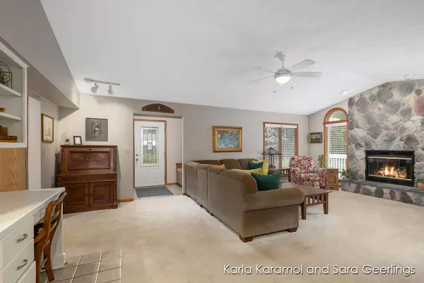 1495 House NE Street Belmont, MI 49306