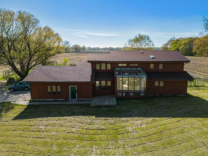 8676 Gray Road, Baroda, MI 49101