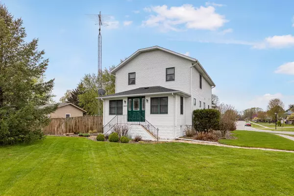 3830 Washington Avenue, St. Joseph, MI 49085