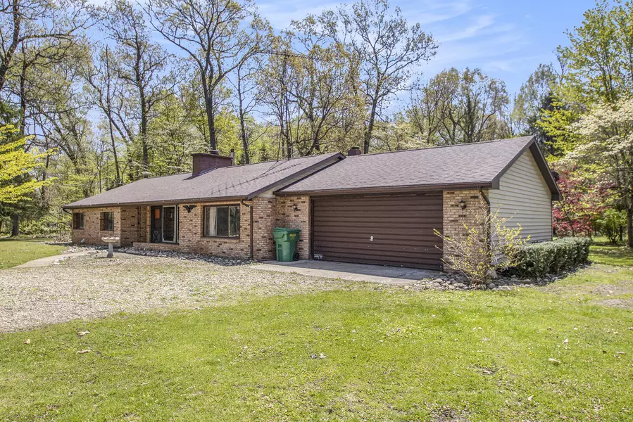 25395 Harris Street, Edwardsburg, MI 49112