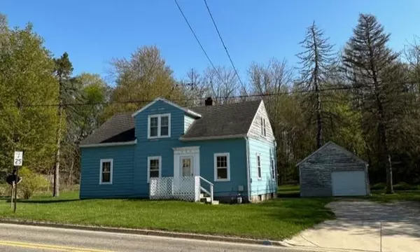 254 E Center Street, Coloma, MI 49038