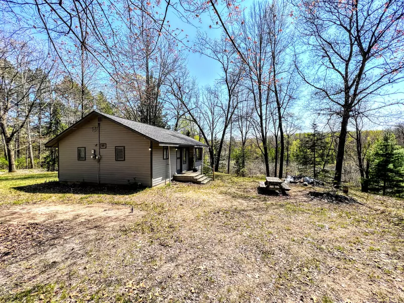 17837 50th Avenue, Barryton, MI 49305