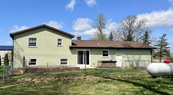 Decatur, MI 49045,56071 TERRITORIAL Road