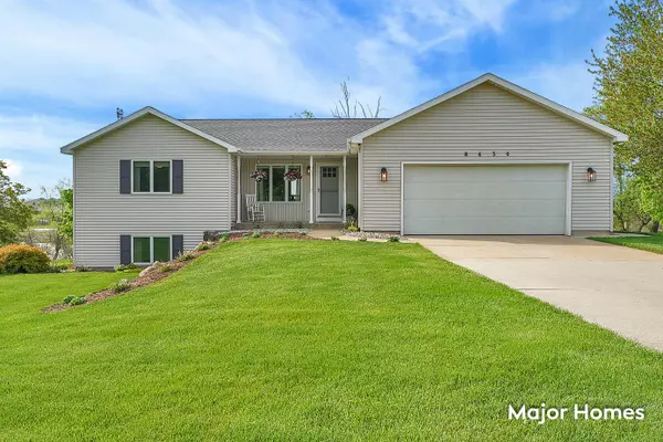 8430 Wingeier SE Avenue, Alto, MI 49302