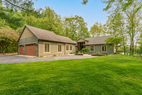 14770 Trillium Drive, Augusta, MI 49012