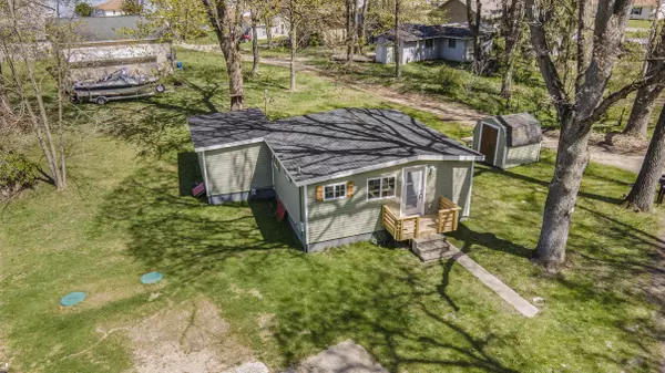 6597 Lakewood Drive, Delton, MI 49046