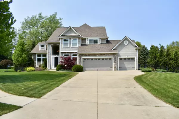 9738 Southern Oaks Court, Portage, MI 49002