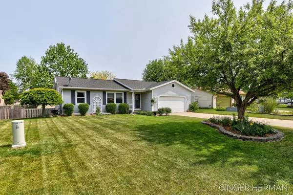 Jenison, MI 49428,7338 Sandelwood Street