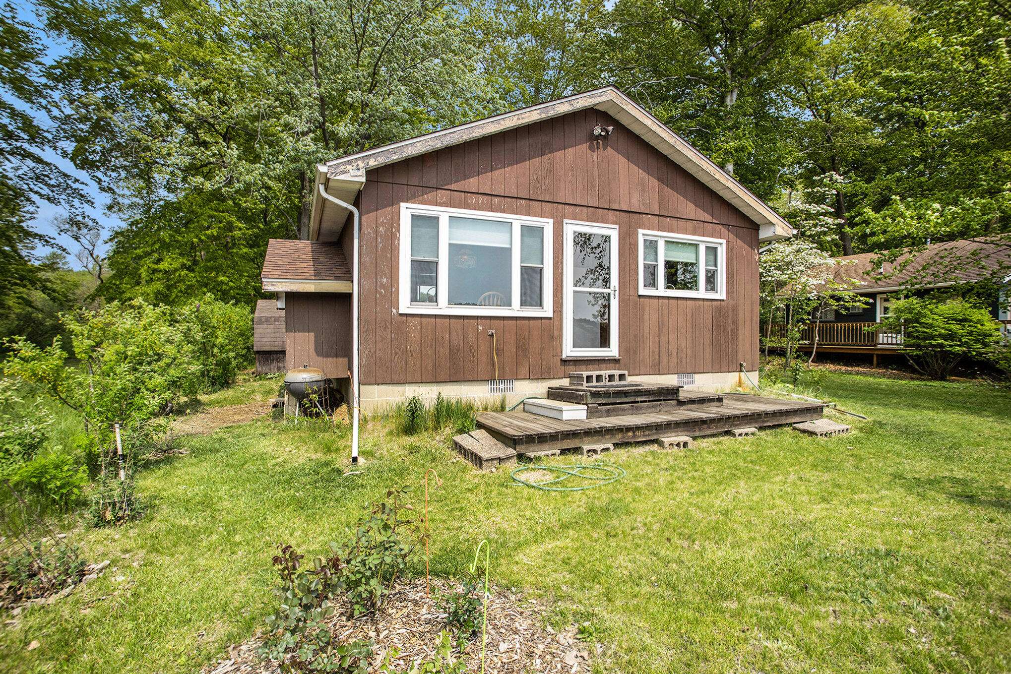 6561 Woods Trail Drive, Delton, MI 49046