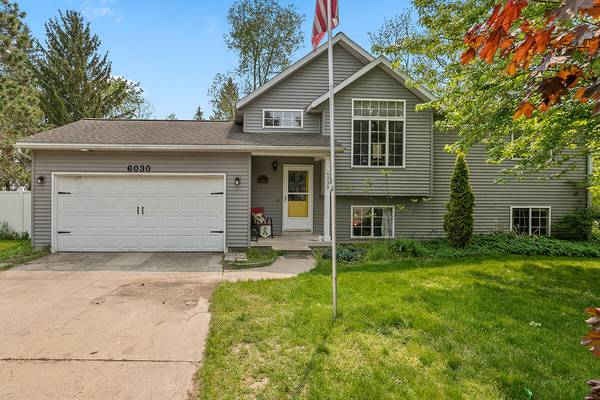 6030 Belshire NE Avenue, Belmont, MI 49306