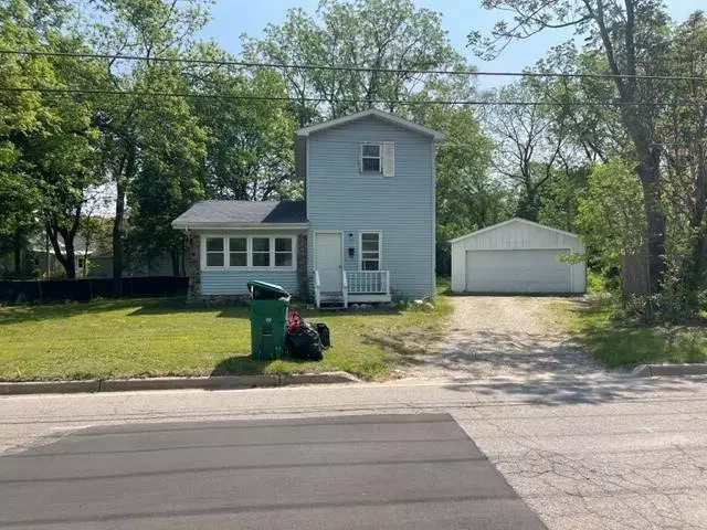 111 S Lowe Street, Dowagiac, MI 49047