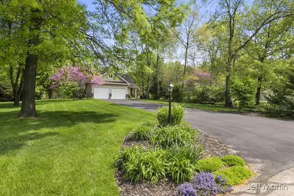 Alto, MI 49302,8653 Lilly Ridge SE Drive