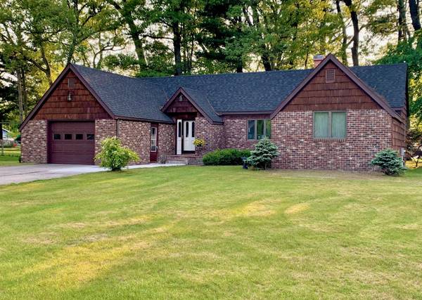 7563 Carefree Drive, Whitehall, MI 49461