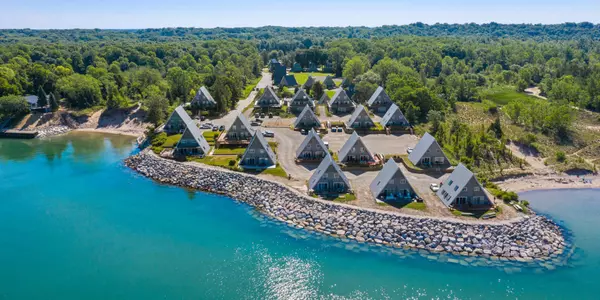 5340 Notre Dame Avenue #64, Stevensville, MI 49127