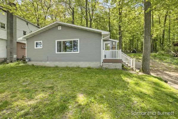 16950 Shawano NE Drive, Sand Lake, MI 49343