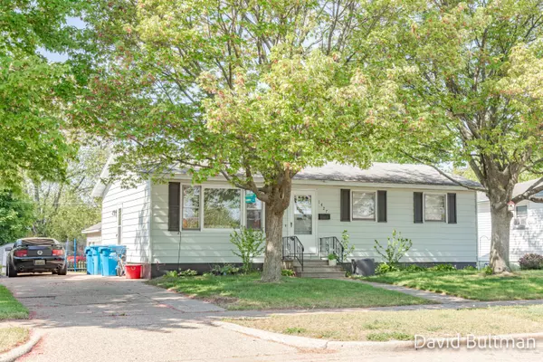 Grand Haven, MI 49417,1427 Grant Avenue