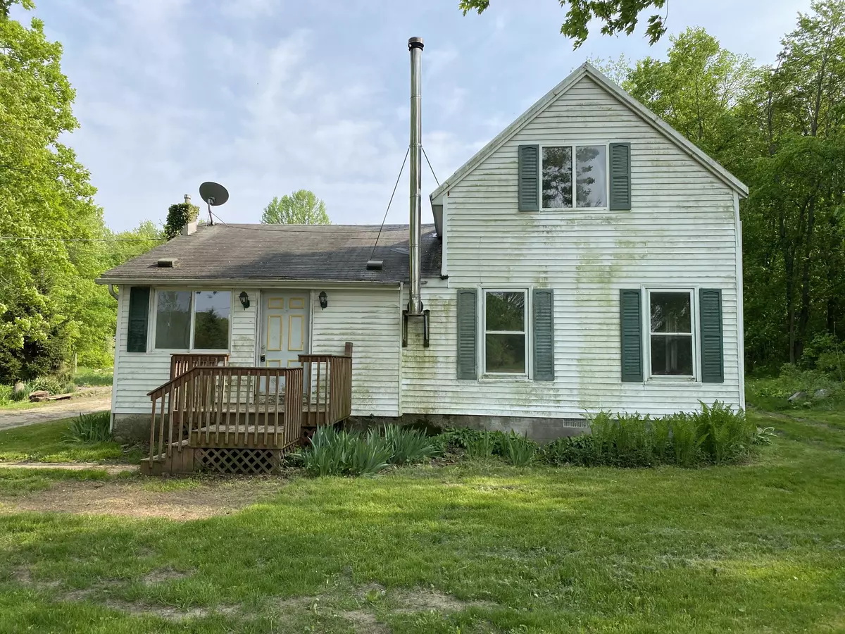 Cassopolis, MI 49031,16849 Calvin Hill Street