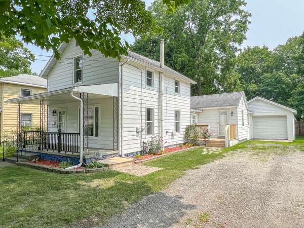 107 Walnut Street, Dowagiac, MI 49047