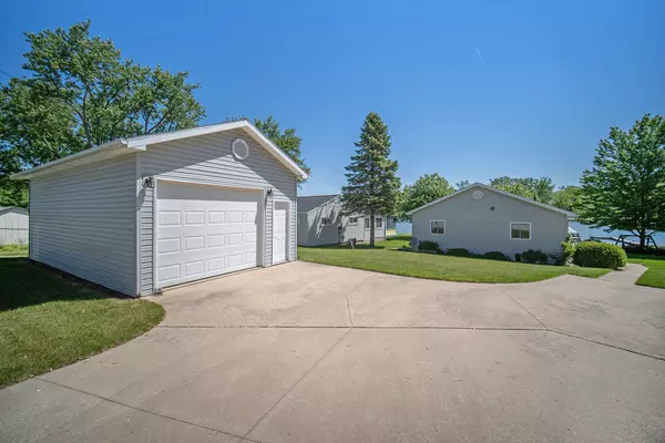 Onsted, MI 49265,1140 Twin Lake Drive