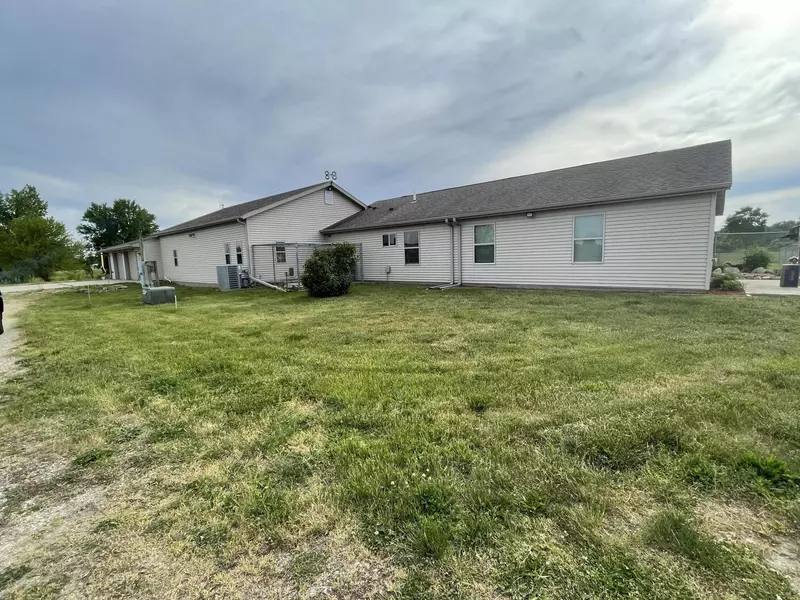 90590 County Road 215, Decatur, MI 49045