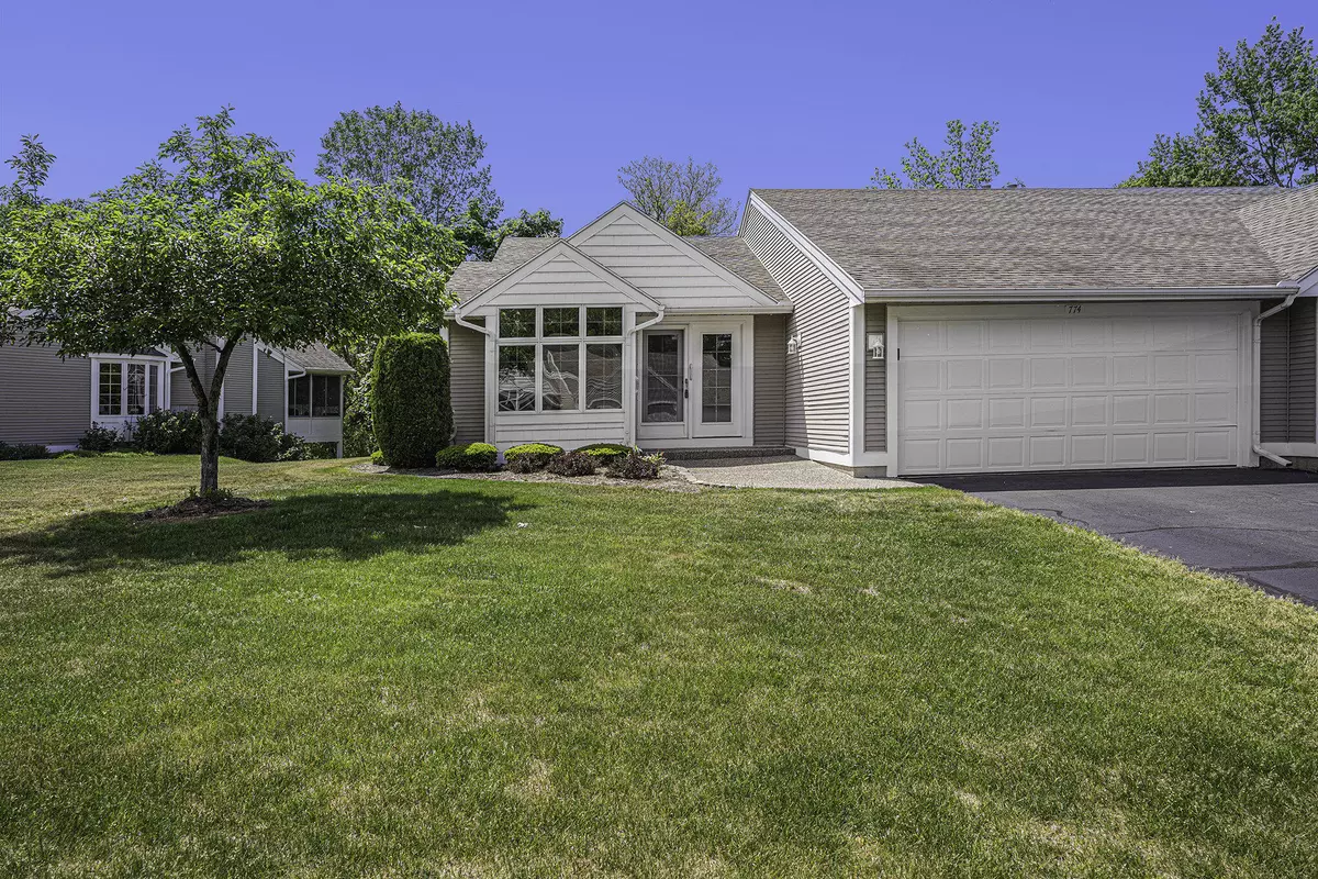 Holland, MI 49423,774 Clarewood Court