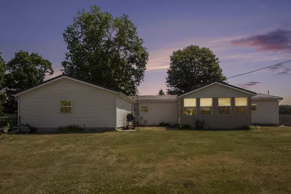 Edwardsburg, MI 49112,70630 SHERMAN Road