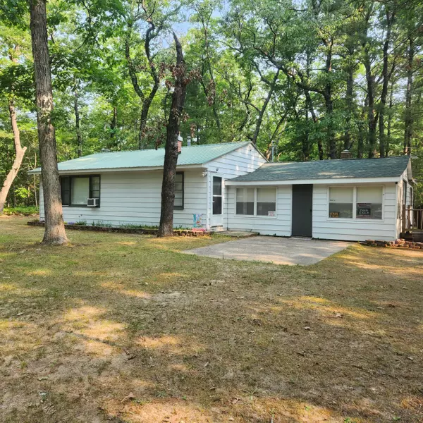 8226 W Buttercup Avenue, Baldwin, MI 49304