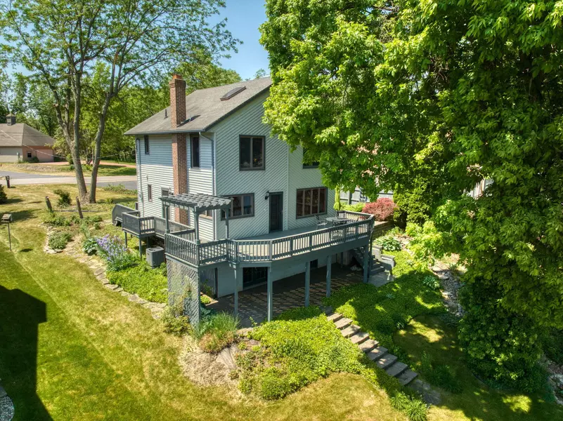 24 S Shore Drive, Addison, MI 49220