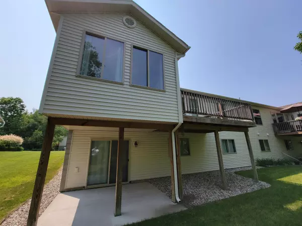 Norton Shores, MI 49441,5646 Sandalwood Court #3