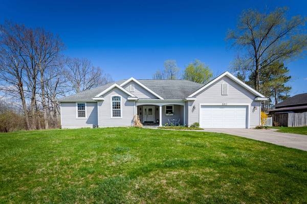 1011 Bush Creek Lane, Whitehall, MI 49461