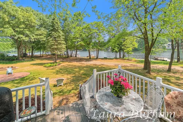 Saugatuck, MI 49453,6473 Blue Star Hwy, 90