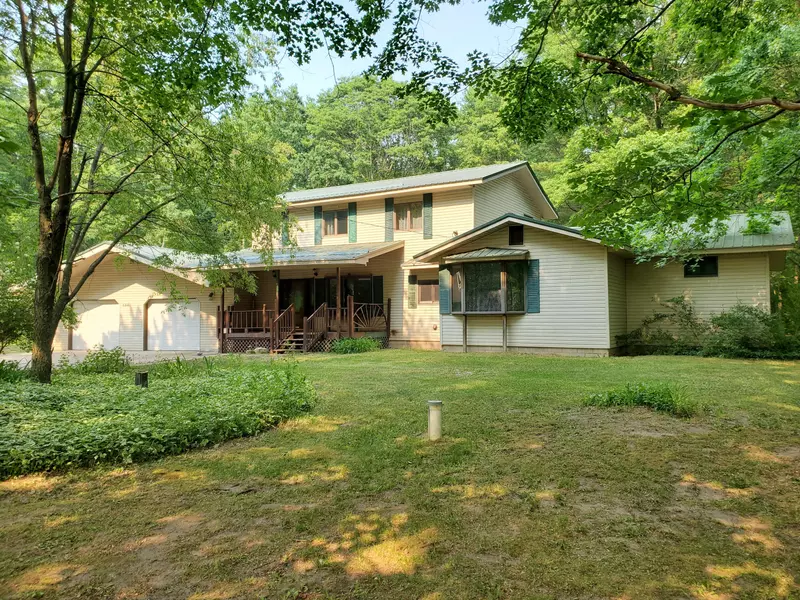 5841 Henderson Lake Road, Prescott, MI 48756