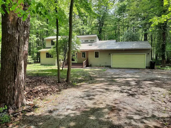 6975 W Old Channel Trail, Montague, MI 49437