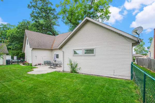 Edwardsburg, MI 49112,23691 S Shore Drive