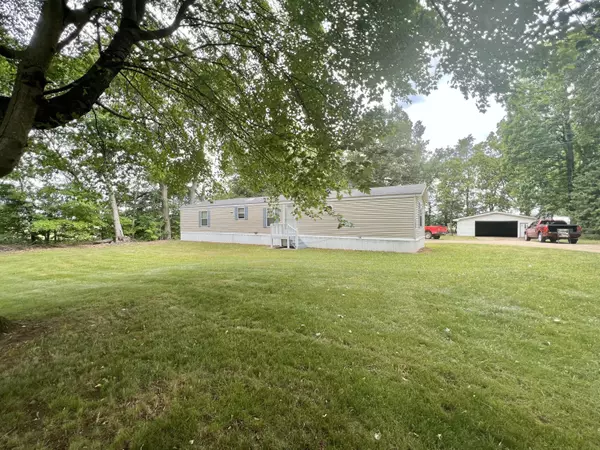 26461 P S Drive, Homer, MI 49245