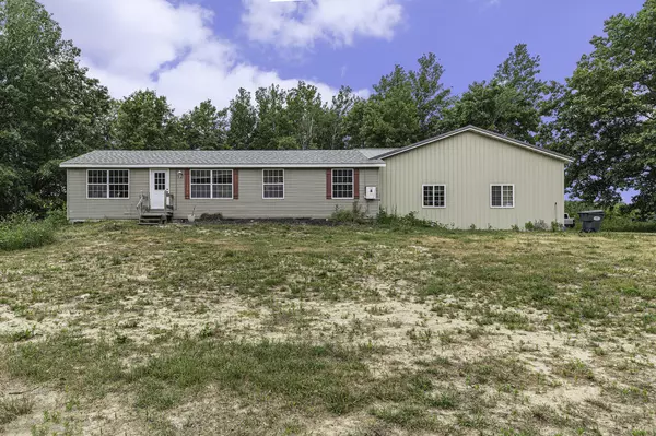 33042 23rd Avenue, Gobles, MI 49055