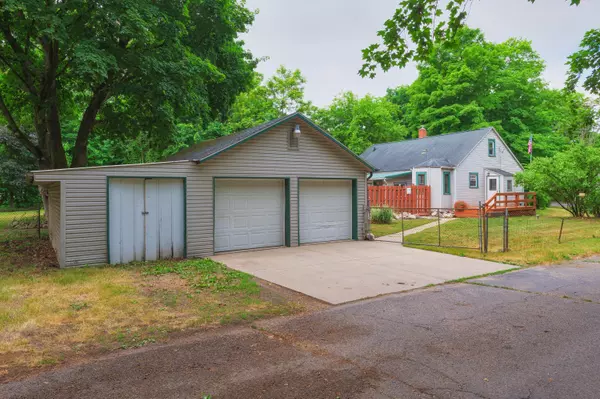 Gobles, MI 49055,31913 K Street