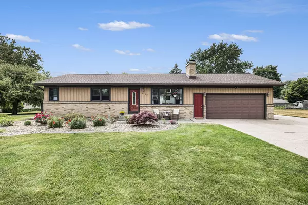 6457 Wrenwood Drive, Jenison, MI 49428