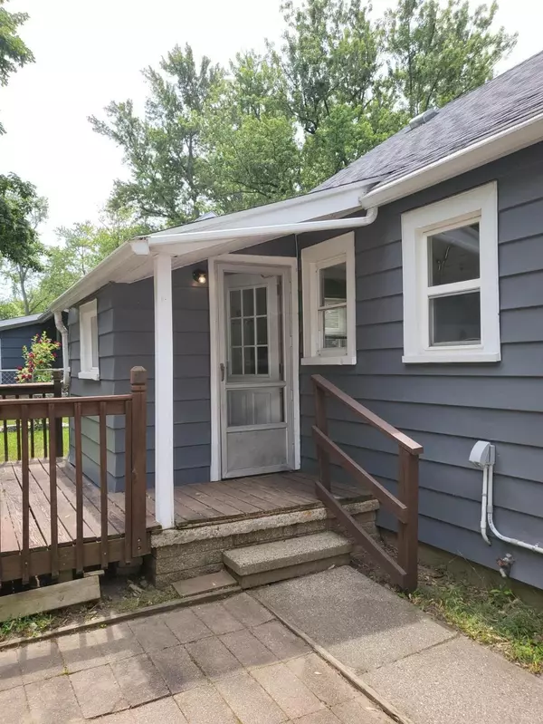 Lansing, MI 48910,3227 Tenny Street