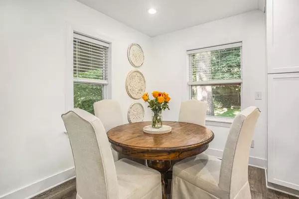 1237 Philadelphia SE Avenue Grand Rapids, MI 49506