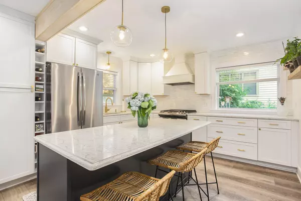 1237 Philadelphia SE Avenue Grand Rapids, MI 49506