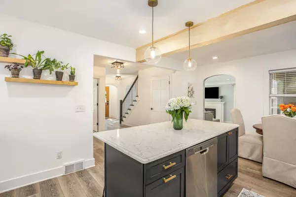 1237 Philadelphia SE Avenue Grand Rapids, MI 49506