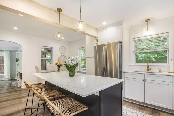 1237 Philadelphia SE Avenue Grand Rapids, MI 49506