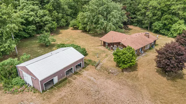 Dowling, MI 49050,10773 North Avenue