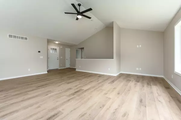 Portage, MI 49024,2431 Oakland Farms Trail Trail