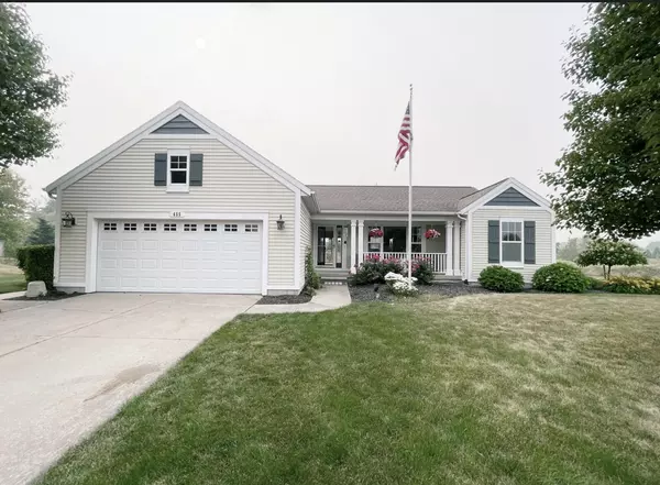 655 Sandtrap NE Drive, Comstock Park, MI 49321